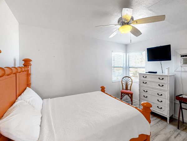 Treasure Island Home 1010282