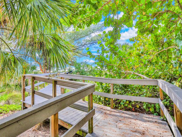 Treasure Island Home 1010282