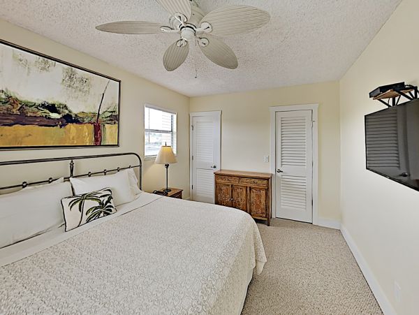 Treasure Island Home 1010285