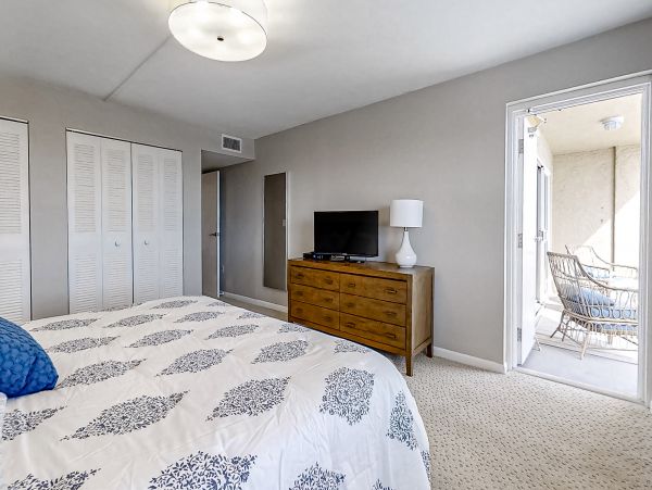 Treasure Island Condo 1010288