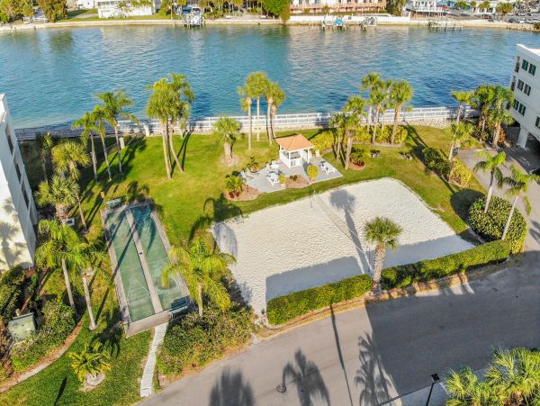 Treasure Island Home 1010289