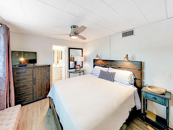 Treasure Island Condo 1010291