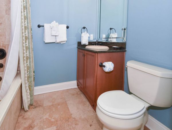 Beachfront Penthouse Sleeps 14
