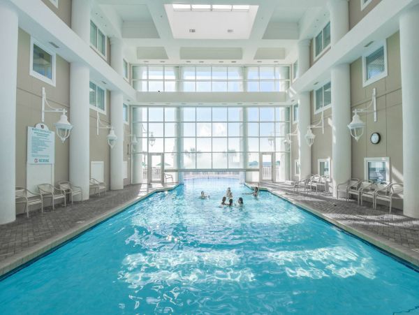 Beachfront Penthouse Sleeps 14