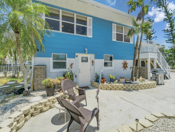 Fort Myers Beach Vacation Rentals - Florida Gulf Coast Luxury Homes with Pool & Canal Access