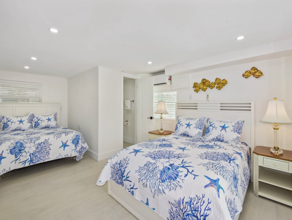 Fort Myers Beach Vacation Rentals - Florida Gulf Coast Luxury Homes with Pool & Canal Access