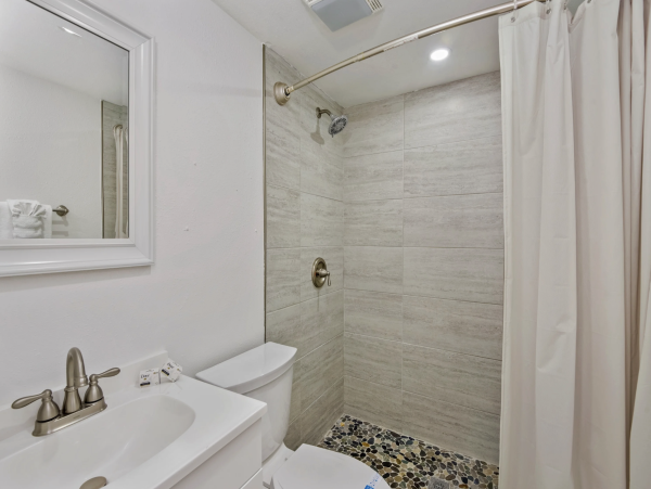 Fort Myers Beach Vacation Rentals - Florida Gulf Coast Luxury Homes with Pool & Canal Access