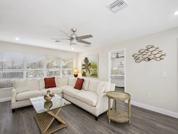 Fort Myers Beach Vacation Rentals - Florida Gulf Coast Luxury Homes with Pool & Canal Access
