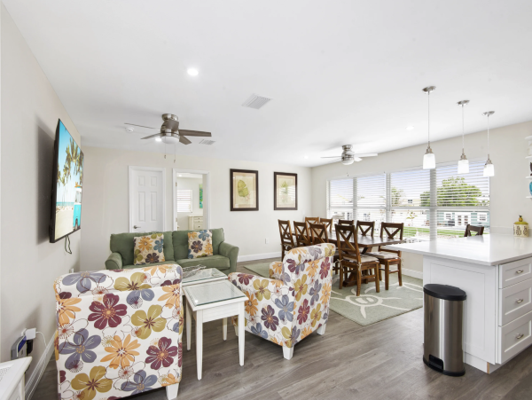 Fort Myers Beach Vacation Rentals - Florida Gulf Coast Luxury Homes with Pool & Canal Access