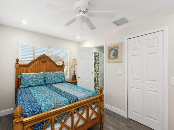 Fort Myers Beach Vacation Rentals - Florida Gulf Coast Luxury Homes with Pool & Canal Access