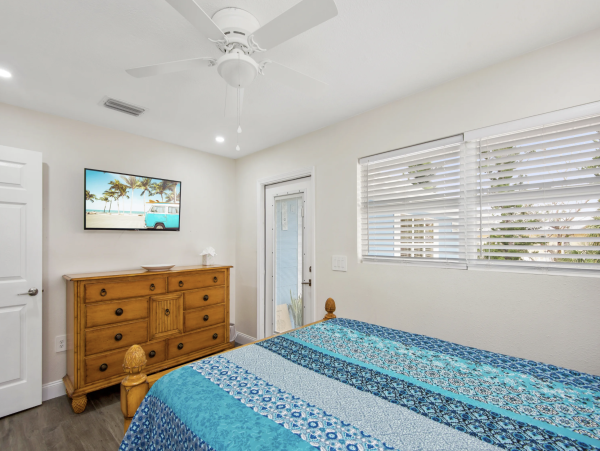 Fort Myers Beach Vacation Rentals - Florida Gulf Coast Luxury Homes with Pool & Canal Access