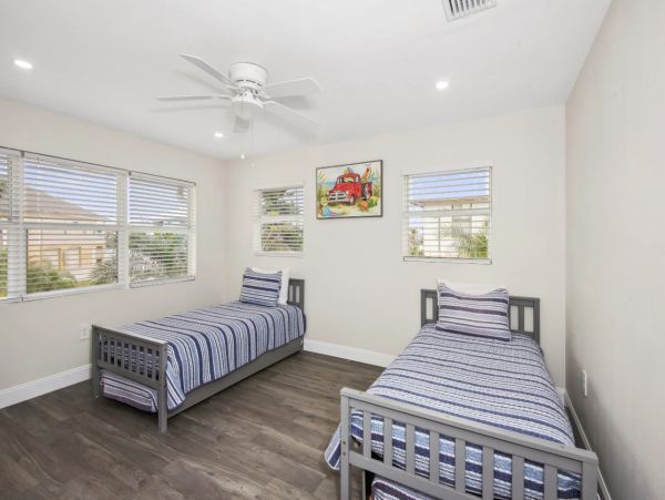 Fort Myers Beach Vacation Rentals - Florida Gulf Coast Luxury Homes with Pool & Canal Access