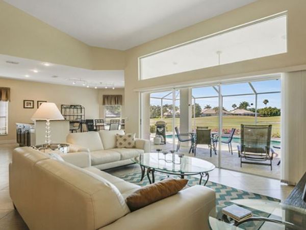 Naples Home 1010442