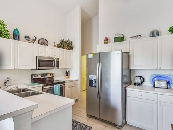 Naples Home 1010443