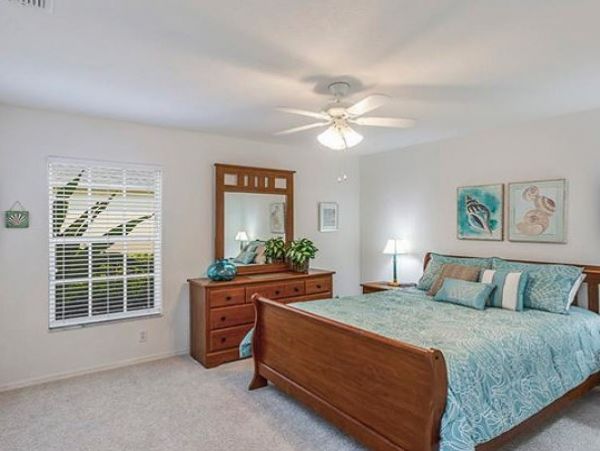 Naples Home 1010443