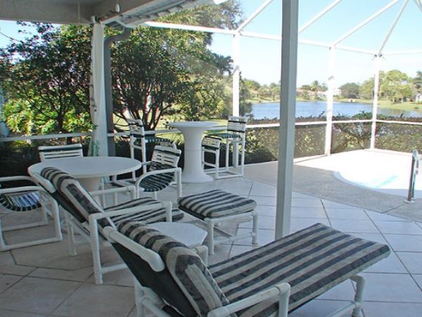 Naples Home 1010450