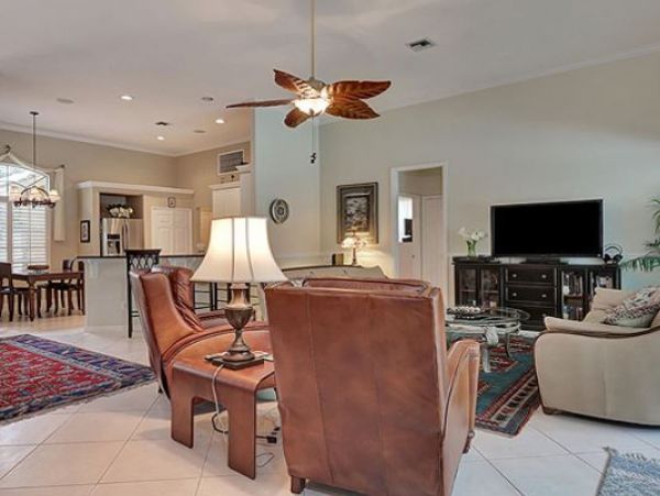Naples Home 1010451