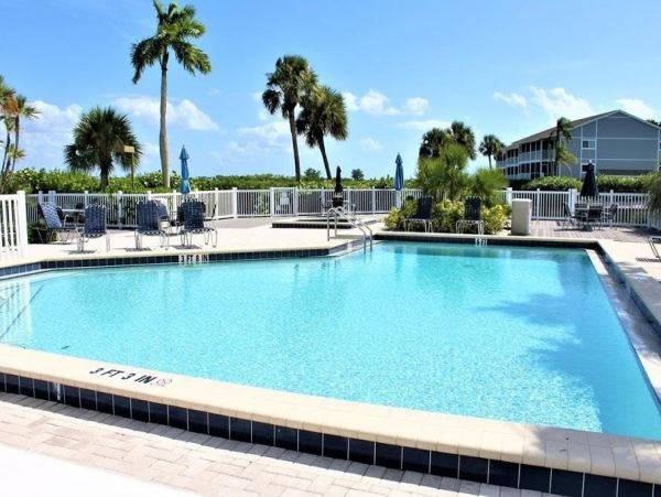 Boca Grande Vacation Accommodation Two Bedrooms Sleeps Six