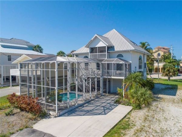 Bonita Springs Vacation Rental with 3 Bedrooms Plus Loft