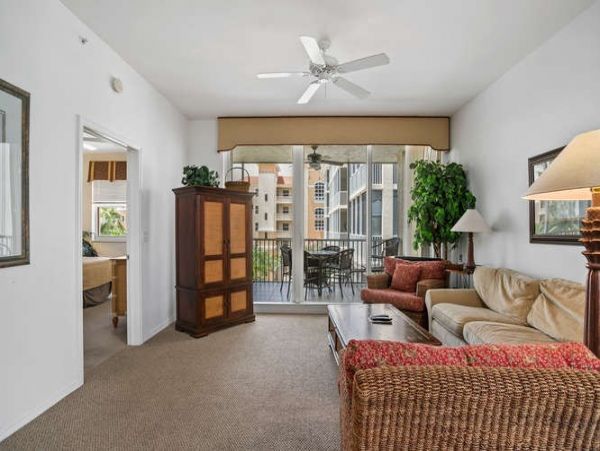 Three Bedroom Near the Beach in Naples