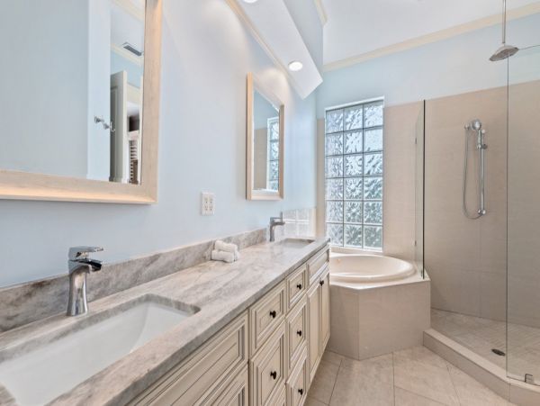 Luxury 3 Bedroom Penthouse in Marco Island Bay View