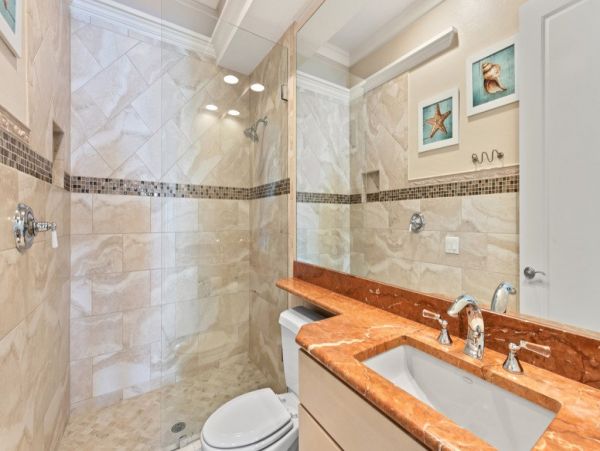 Luxury 3 Bedroom Penthouse in Marco Island Bay View