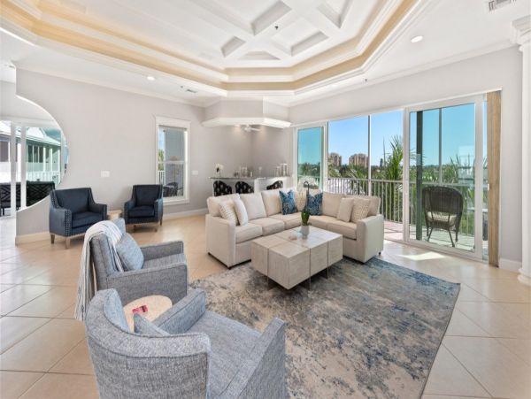 Luxury 3 Bedroom Penthouse in Marco Island Bay View