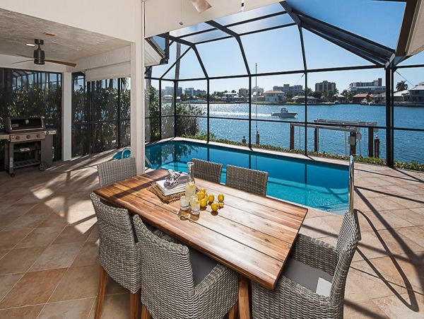 Stunning Waterfront Retrear on Marco Island with Breathtaking Views