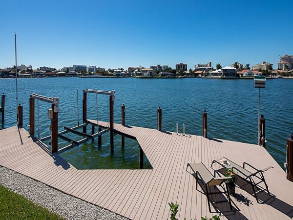 Stunning Waterfront Retrear on Marco Island with Breathtaking Views