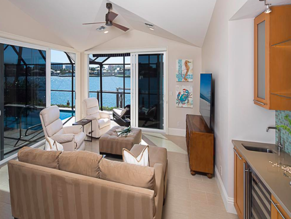 Stunning Waterfront Retrear on Marco Island with Breathtaking Views