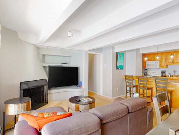 Aspen Home 1010481