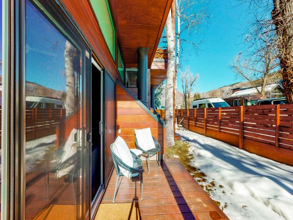 Aspen Home 1010482
