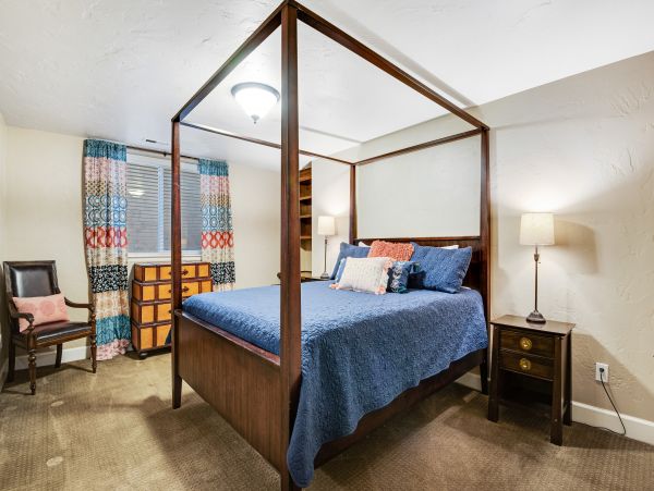Aspen Home 1010485