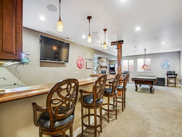 Aspen Home 1010485