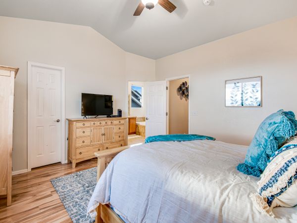 Aspen Home 1010486