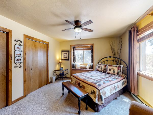 Aspen Home 1010488
