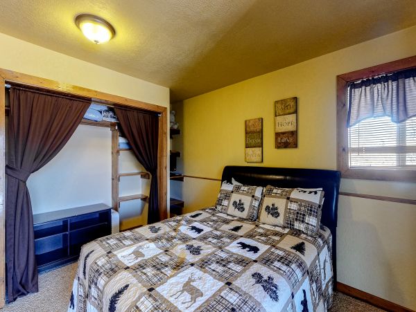 Aspen Home 1010488
