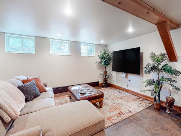 Aspen Home 1010490
