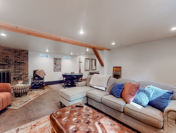 Aspen Home 1010490