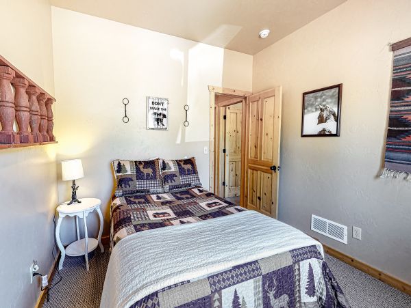 Aspen Home 1010491