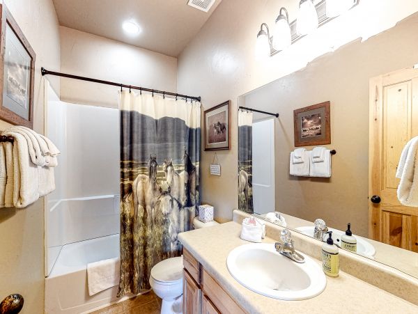 Aspen Home 1010491
