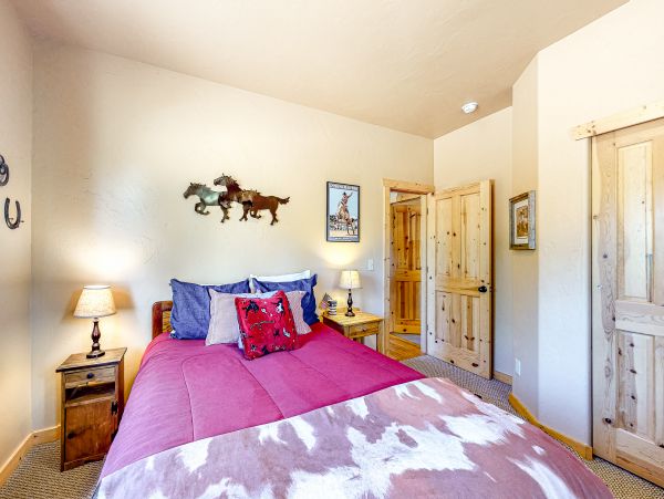 Aspen Home 1010491