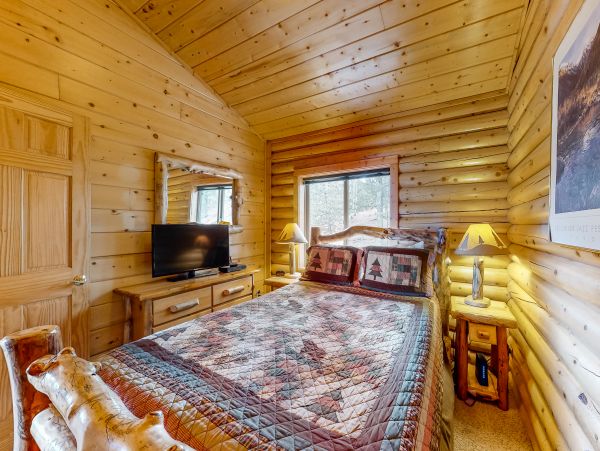 Aspen Home 1010494