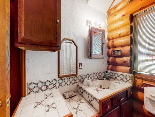 Aspen Home 1010495