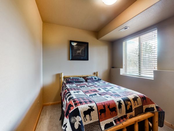 Aspen Home 1010497