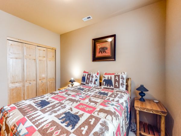 Aspen Home 1010497