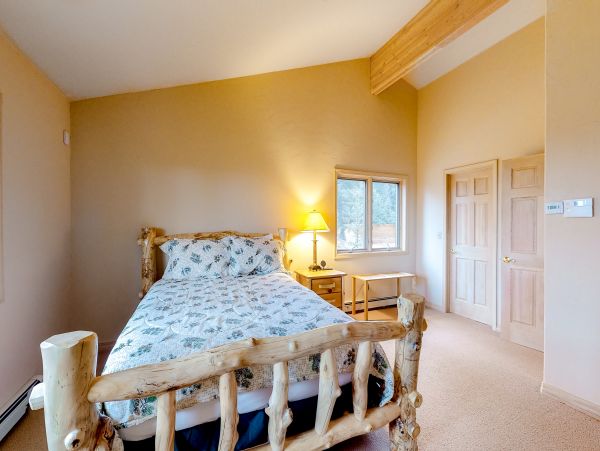 Aspen Home 1010499