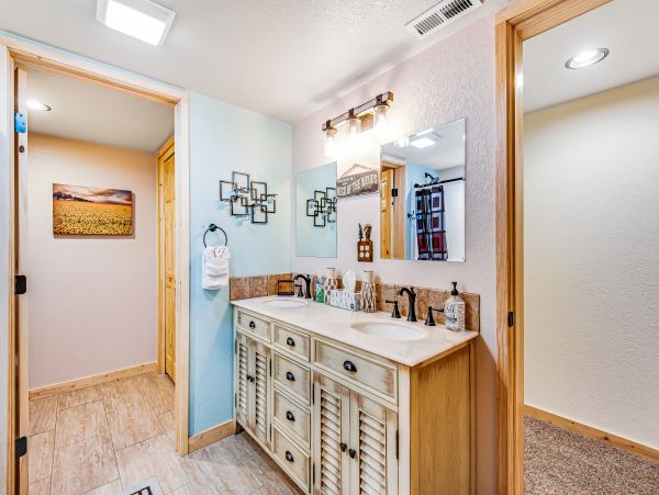 Aspen Home 1010505
