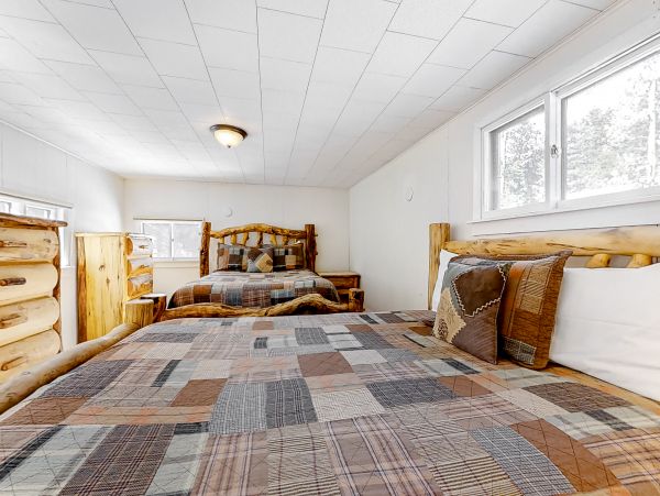 Arrowhead Home 1010506