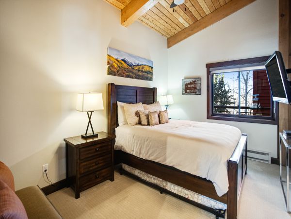 Aspen Home 1010512